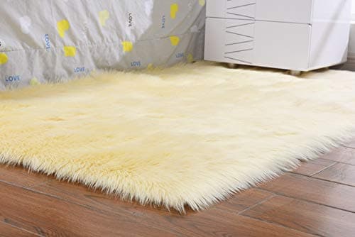 Fawnovey Fluffy Soft Area Rugs for Bedroom, Tie Dyed Beige Shaggy Rug 30×30 cm, Throw Rug for Living Room, Carpet for Kids Room, Fuzzy Plush Rug for Dorm, Cute Room Decor