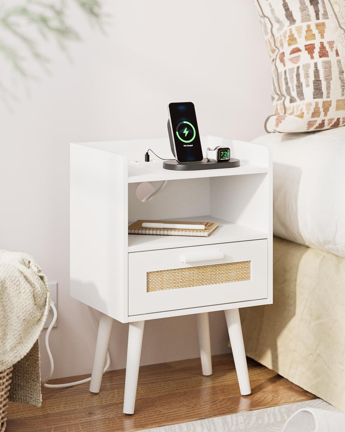 AEPOALUA Bedside Table, Boho Bedside Table, Rattan Bedside Table with Rattan Decorated Drawers, Bedside Furniture, Wooden End Table for Bedroom, Living Room, Natural (Exit