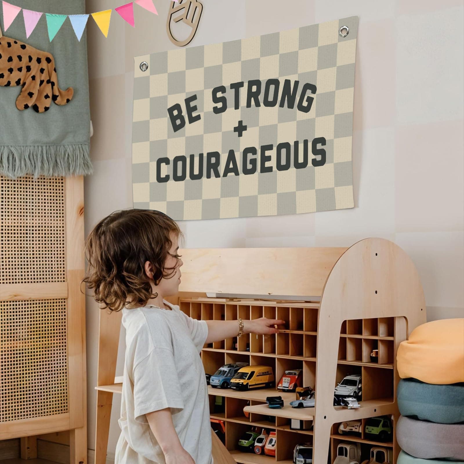 BOQTMK Motivational Quotes Boys Room Decor，Be Strong Courageous Bibie Joshua 1:9 Playroom Decor Linen Canvas Banner,Vintage Checkered Wall Hanging Flag Decor for Kids Toddler Room 30x20 bestrong