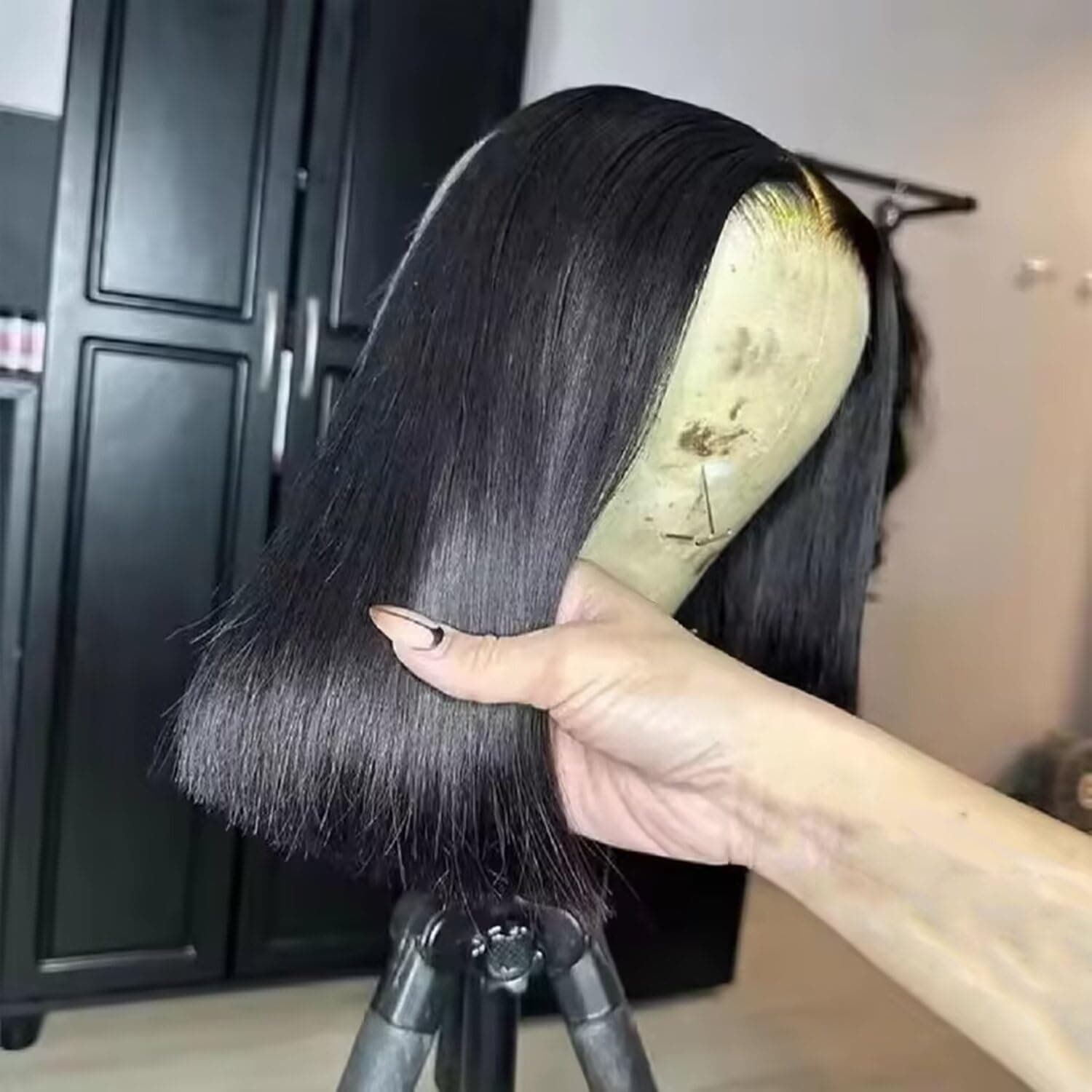 oulaer Natural Black Lace Front Wigs Human Hair 180 Density Short Bob Wigs For Women Pre Plucked With Baby Hair 13x6 HD Lace Wig Natural Hairline Glueless Wig Bleached Knots 8Inch