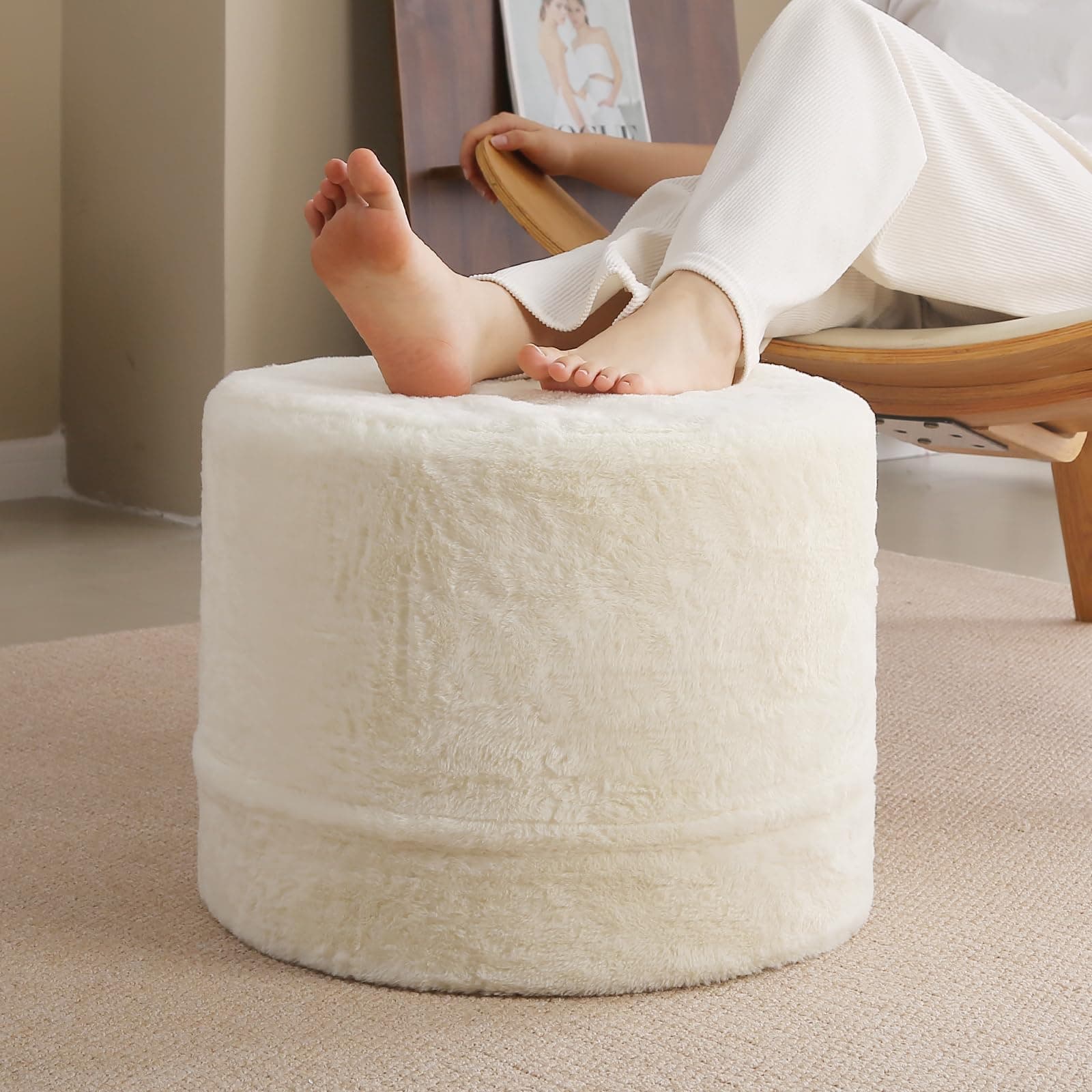 Tiita Round Pouf Ottoman, Soft Plush Foot Stool with Solid Foam Block