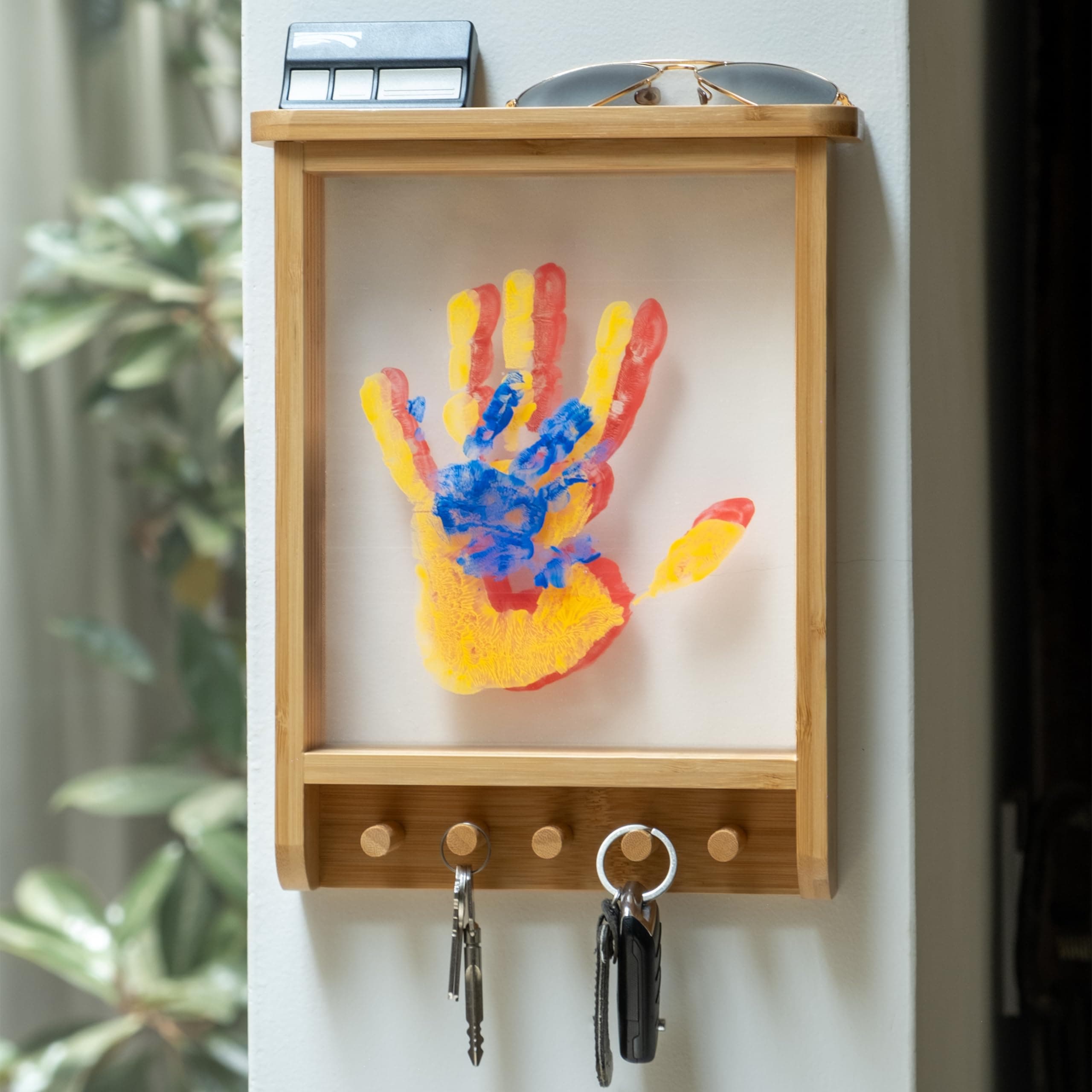 Family Handprint Kit & Key Holder – DIY Eco-Friendly Bamboo Keepsake Kit with Non-Toxic Paints, Personalized Baby Gifts for Family, New Parents & Grandparents, Unique Gift for Baby Showers
