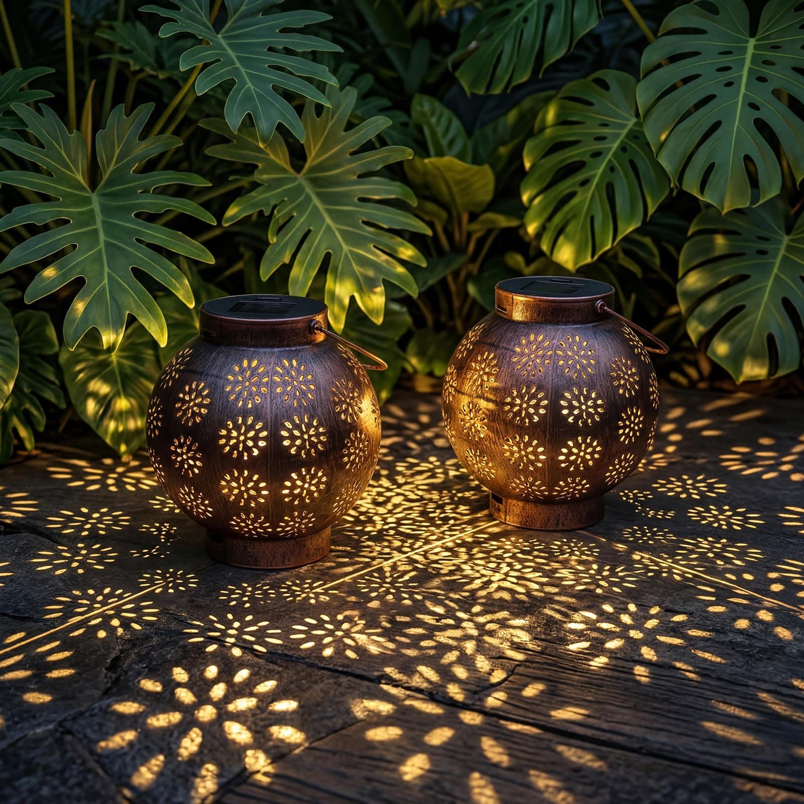 Edenseelake Dual-Lighting Mode Solar Hanging Lanterns Outdoor Waterproof, Decorative LED Lantern for Garden, Patio, Porch, Yard, Lawn, 2 Pack