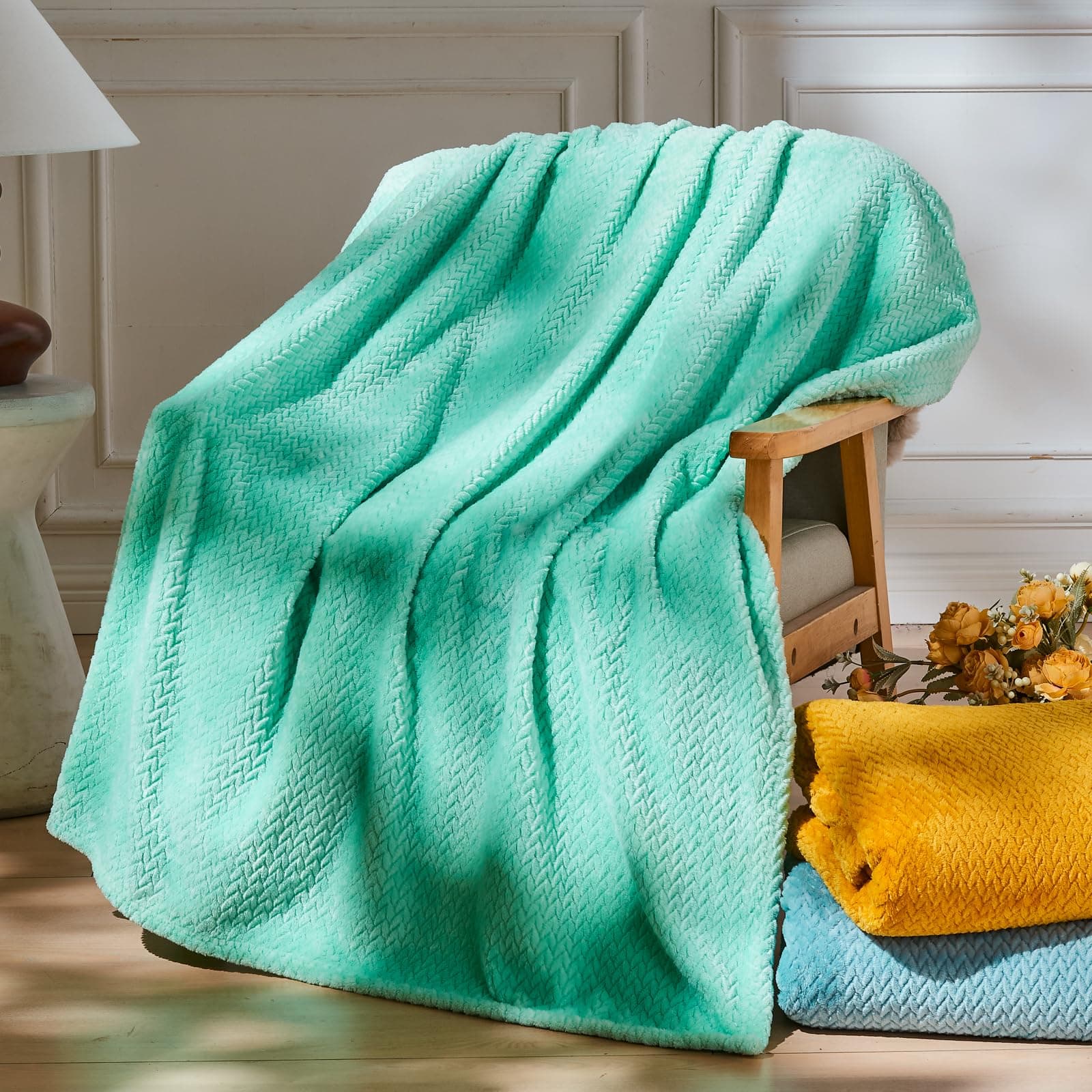 NEWCOSPLAY Super Soft King Blanket Olive Green Premium Silky Flannel Fleece Leaves Pattern Lightweight Bed Blanket All Season Use (Olive Green, King(90"x110"))