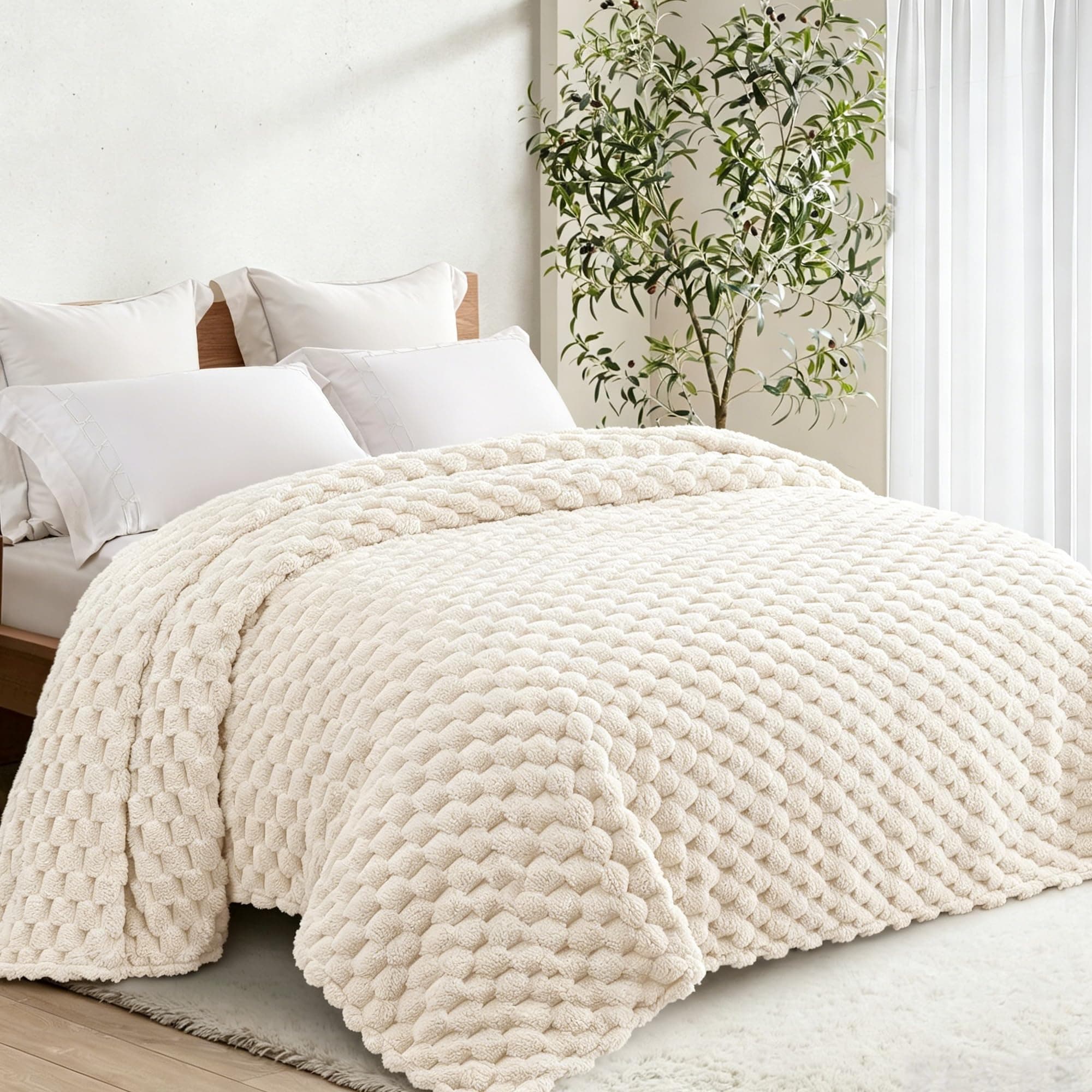 Whale Flotilla Soft 3D Jacquard Fleece King Size Bed Blanket, 230x264CM
