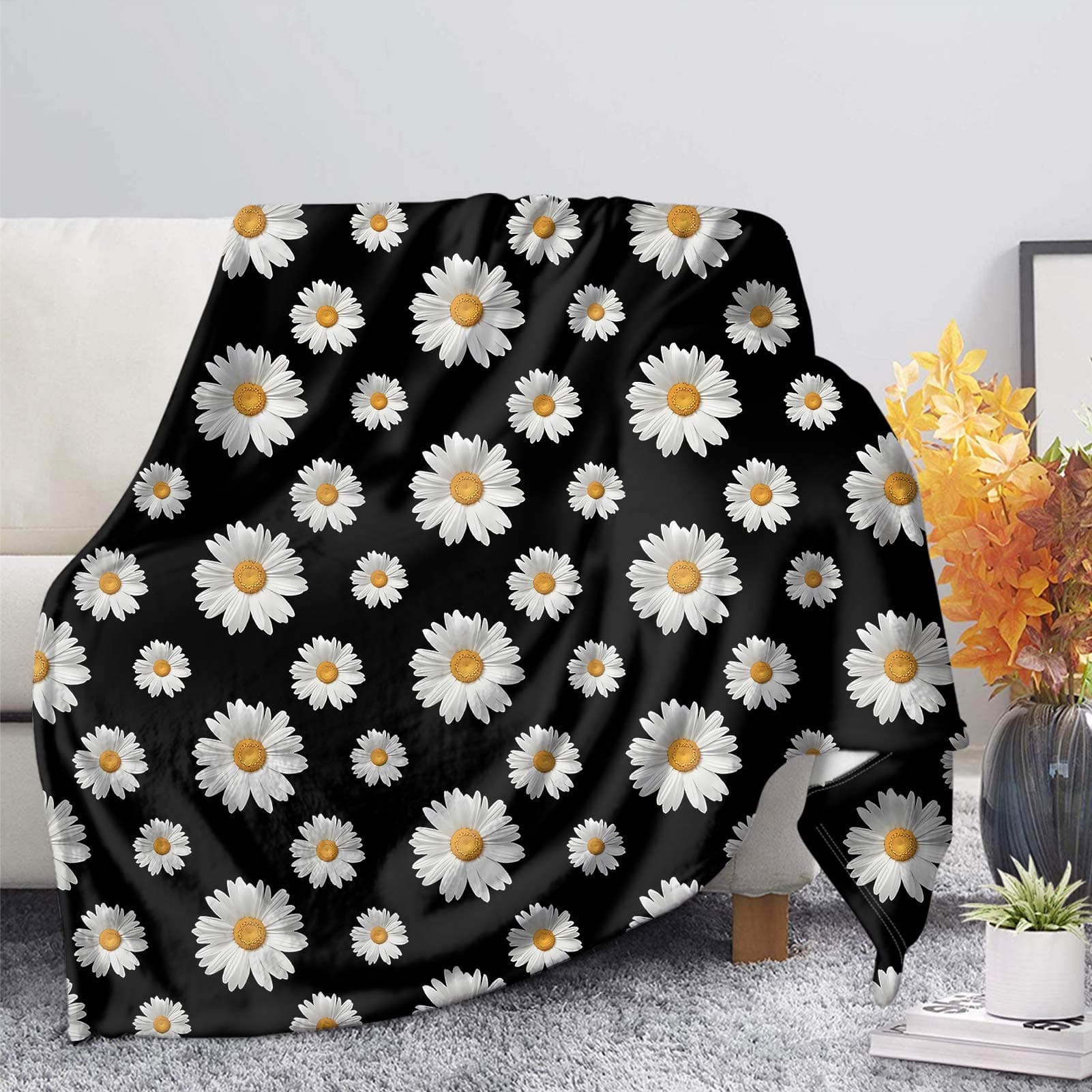 COEQINE Daisy Print Blankets for Women Kids,Soft Warm Cozy Lightweight Flannel Throw Blanket for Bed Sofa Couch Living Room,Black