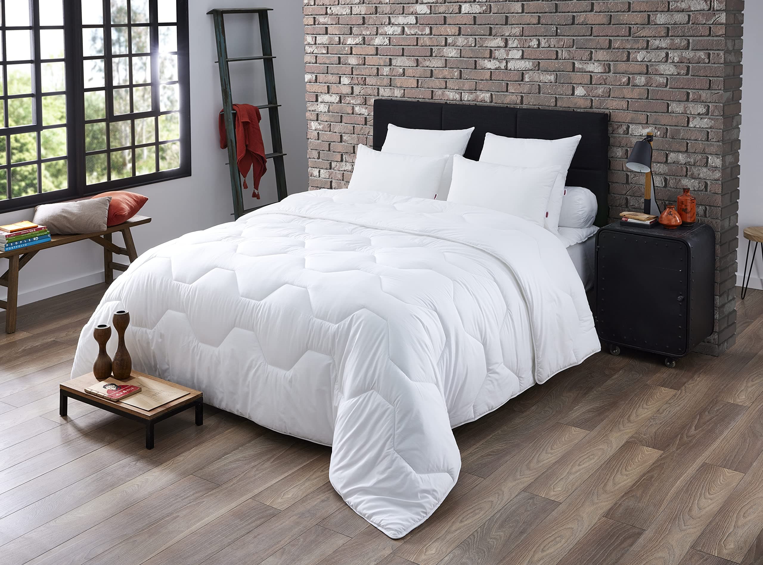 Dodo Proneem Warm Synthetic Anti-Mite Duvet, White, 220 x 240 cm