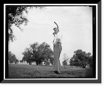 Historic Framed Print, Boomerang throwing is hobby of Secretary of Agriculture. Washington, D.C., July 13. Favorite exercise and hobby of Secretary of Agriculture Henry A. Wallace is boomerang throwing., 17-7/8" x 21-7/8"