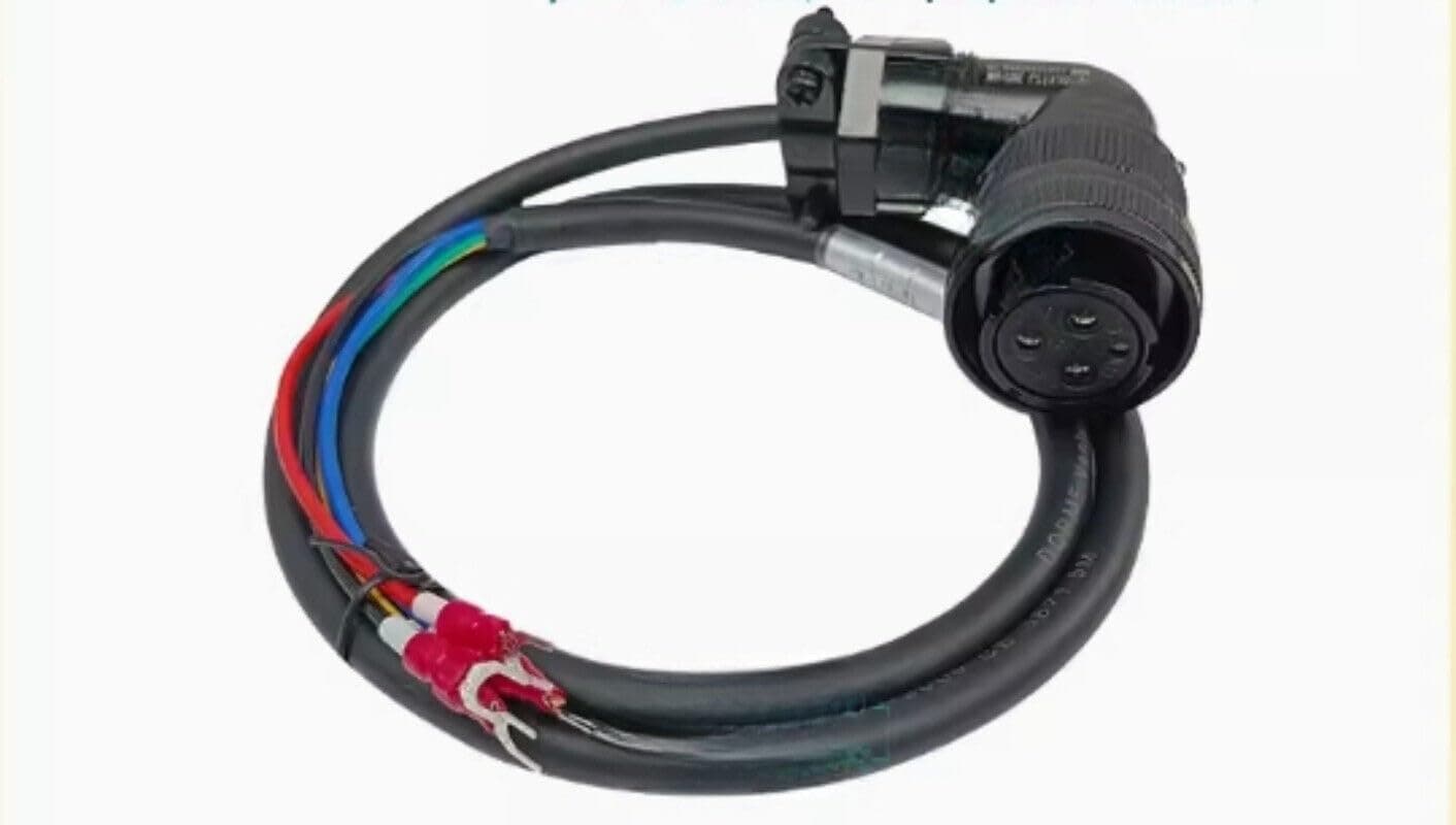 1PCS NEW FIT FOR Servo motor line, encoder power line CMT-L15-5M