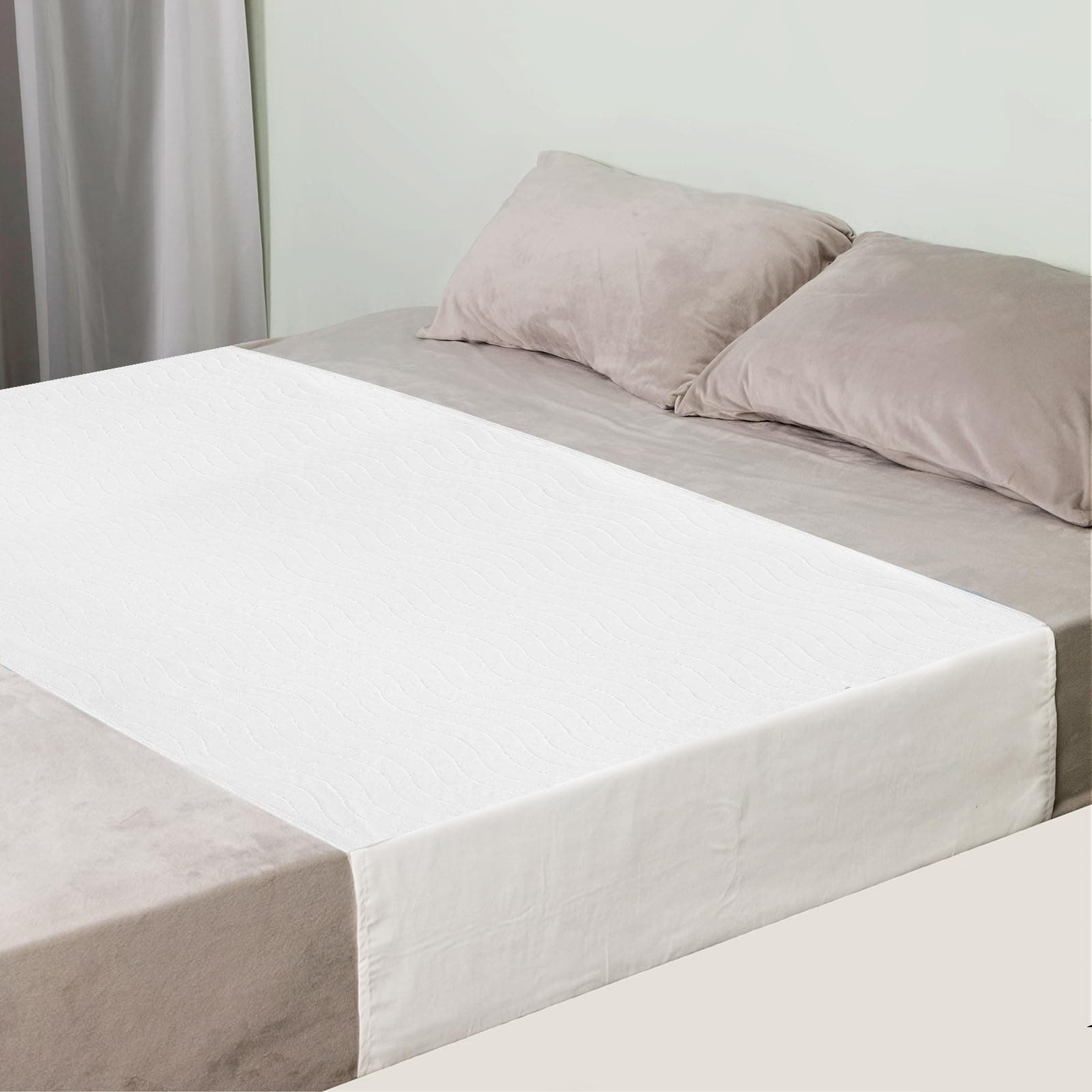 OUTCREATOR® Saddle Style Bed Pad with Tuck-in Sides, 34" x 60" Reusable Incontinence Underpad, Absorbent Waterproof Washable Quilted Tuckable Mattress Protector for Adults, Elderly, Kids, Pets (White)