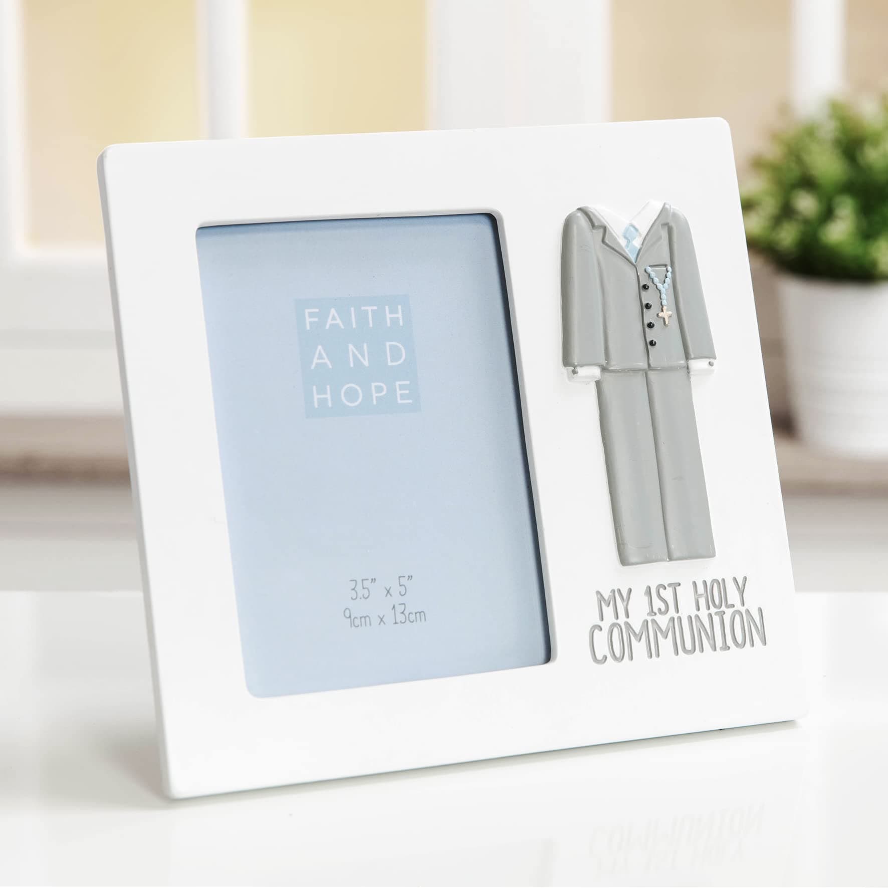 Oaktree Gifts Faith & Hope White Resin Communion Suit Frame 3.5" X 5"