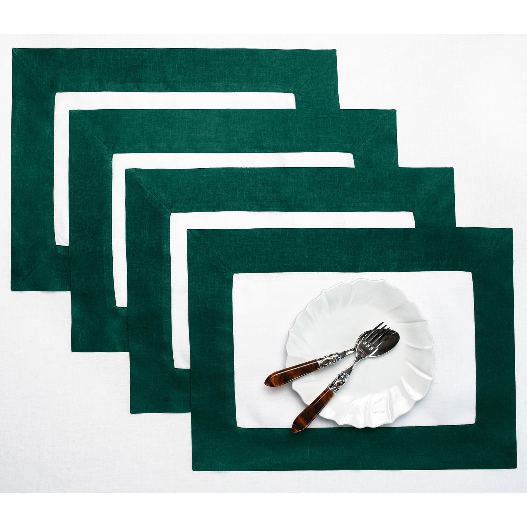 Solino Home 100% Linen Placemats, 14 x 19 in, Rainforest Border, Set of 4