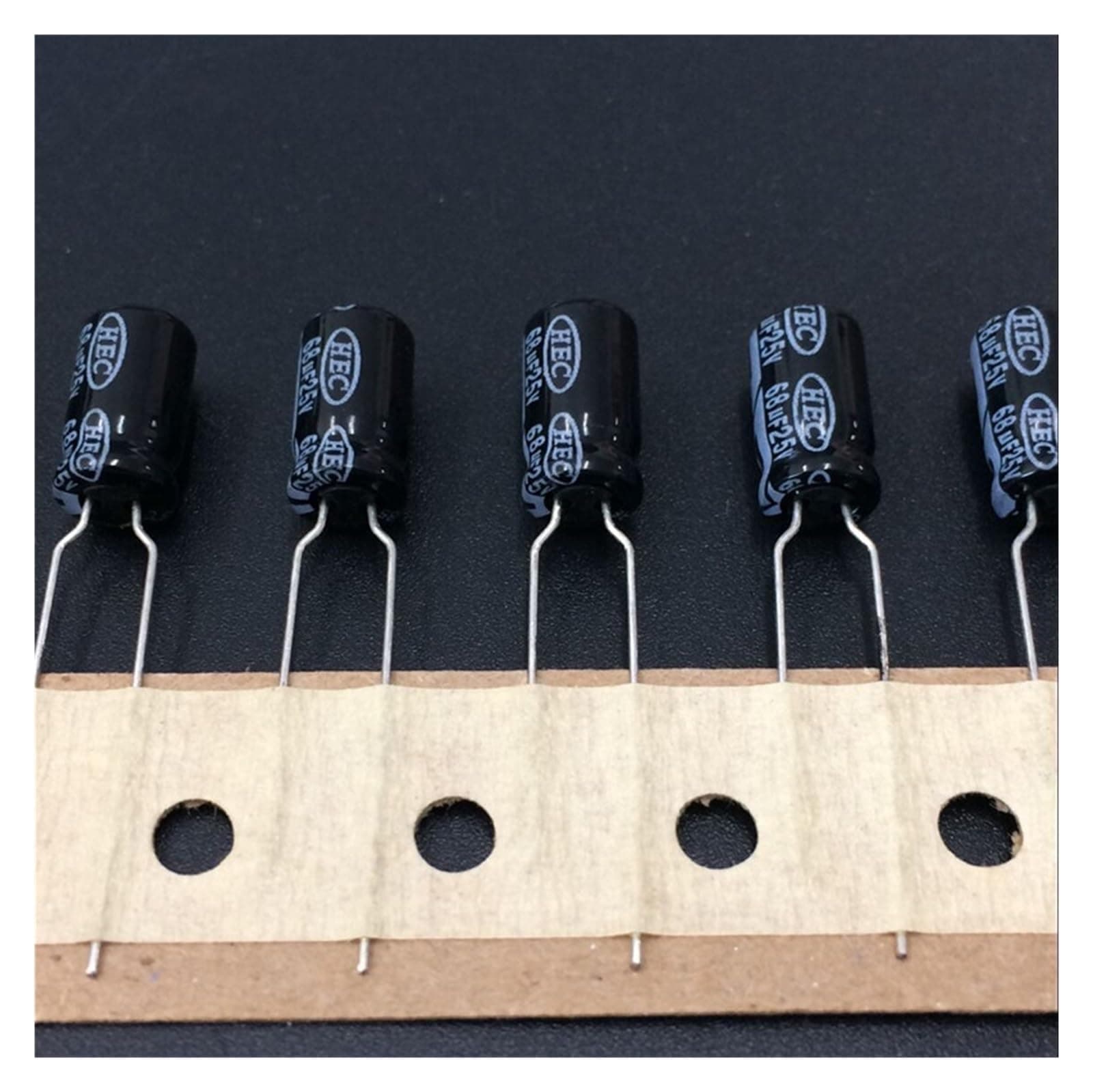 10pcs 68uF 25V Series 6.3x11mm 25V68uF Aluminum Electrolytic Capacitor