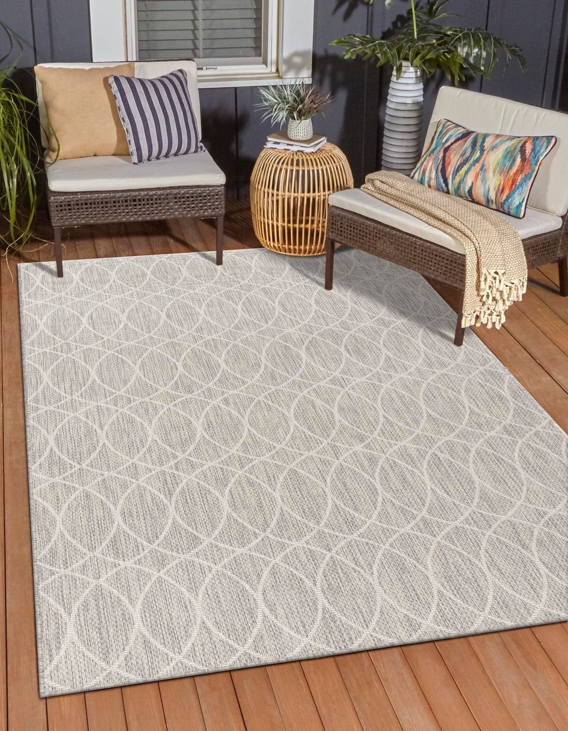 Unique Loom Outdoor Trellis Collection Area Rug - Gitter (10' x 14' 1" Rectangle, Light Gray/Ivory)