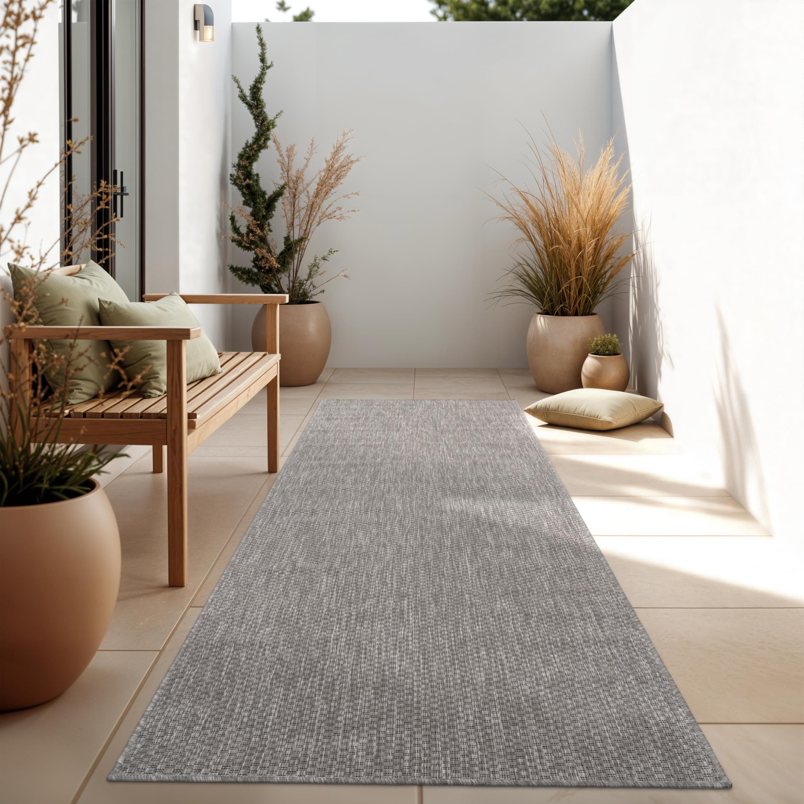 Solid Outdoor Rug for Patio or Balcony Weatherproof in Mottled Grey, Size: 2'8" x 8'2"