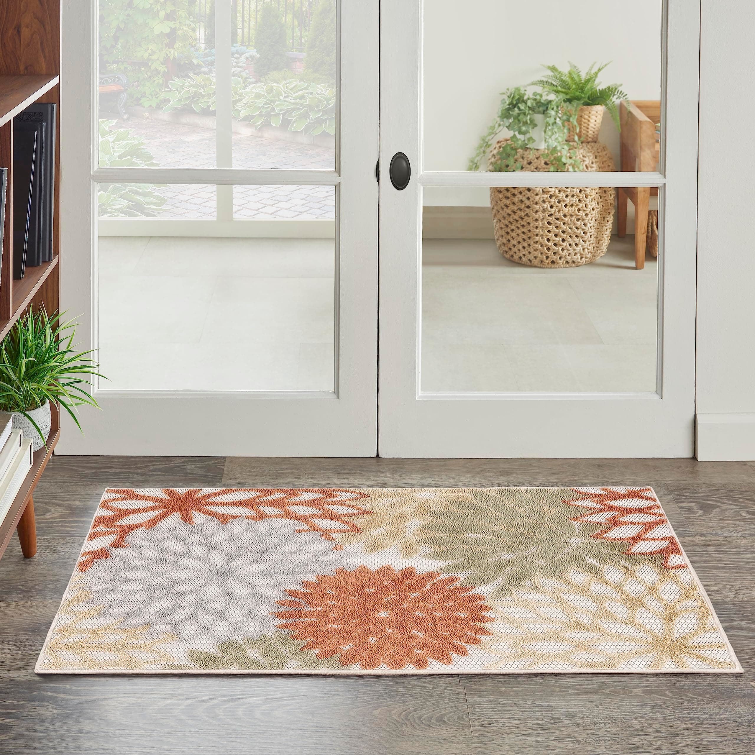 Nourison Home Washables 32x48 Outdoor Polypropylene Fabric Rug in Ivory/Multi-Color